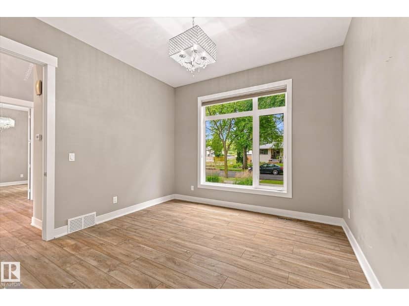 10637 128 ST NW — photo 20 of 40