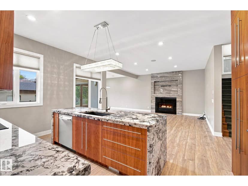 10637 128 ST NW, Edmonton, photo 3