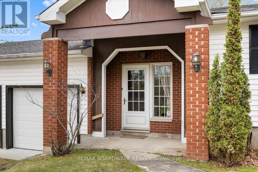 815 Christie Lake Road, Tay Valley, photo 3