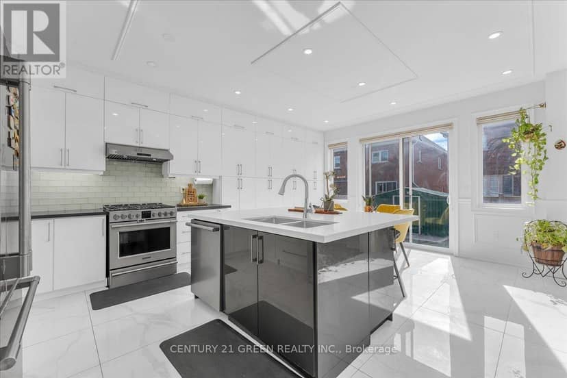 16 Grendon Crescent — photo 14 of 40