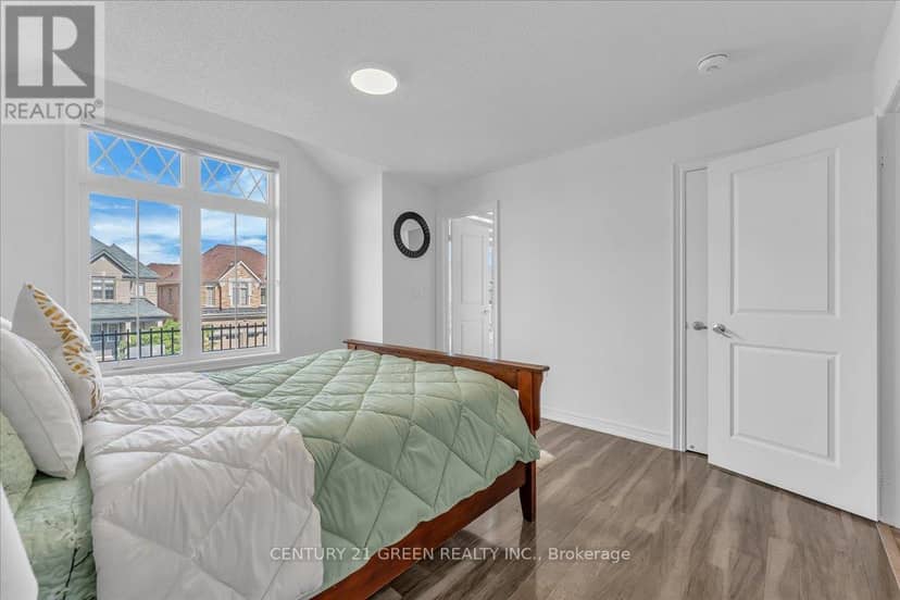16 Grendon Crescent — photo 35 of 40