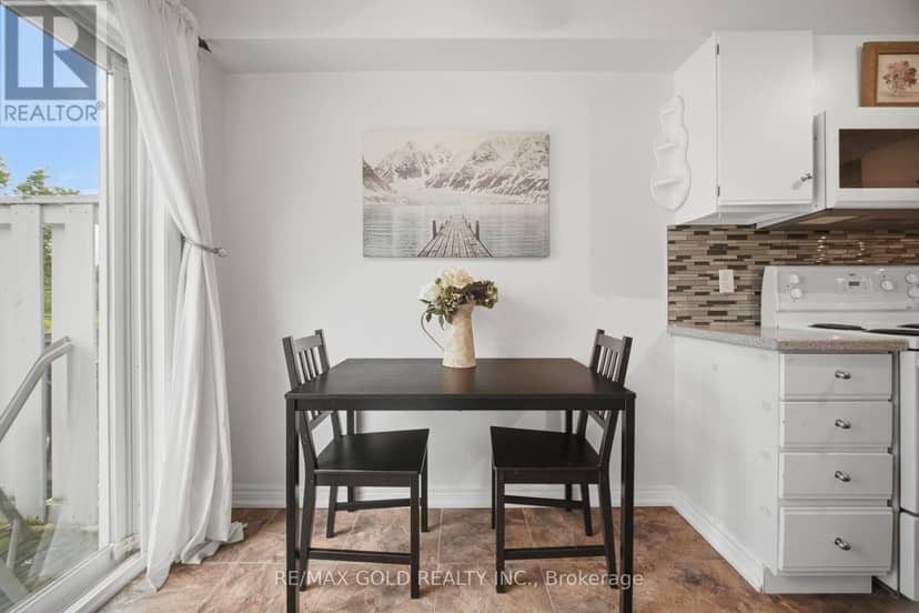 12 - 65 Scott Street — photo 16 of 40
