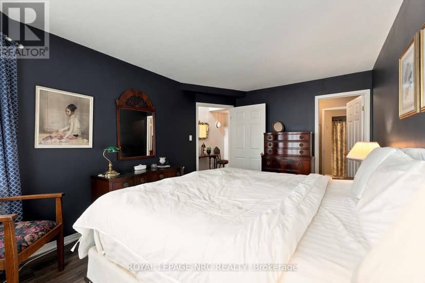 5130 St. George's Drive — photo 17 of 40