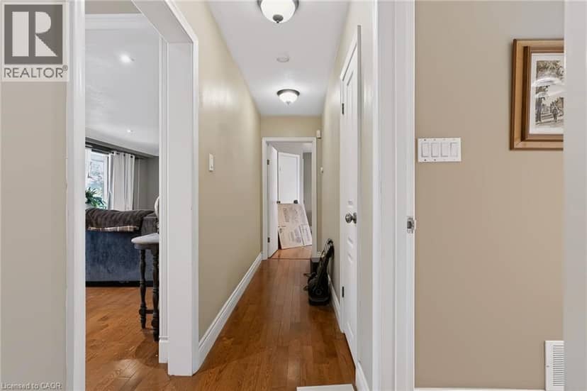 1046 SHEPHERDS Drive — photo 21 of 40