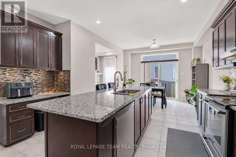 3 Stoneleigh Street — photo 17 of 33