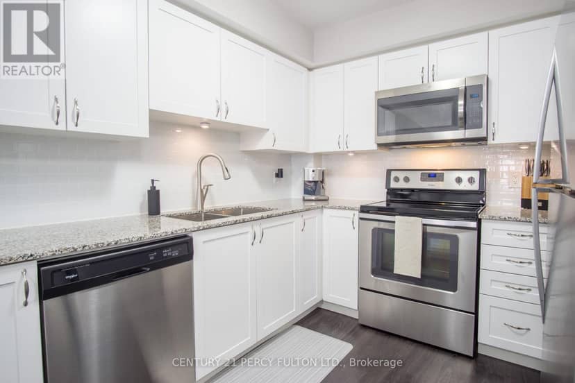201 - 481 Rupert Avenue, Whitchurch-Stouffville, photo 8