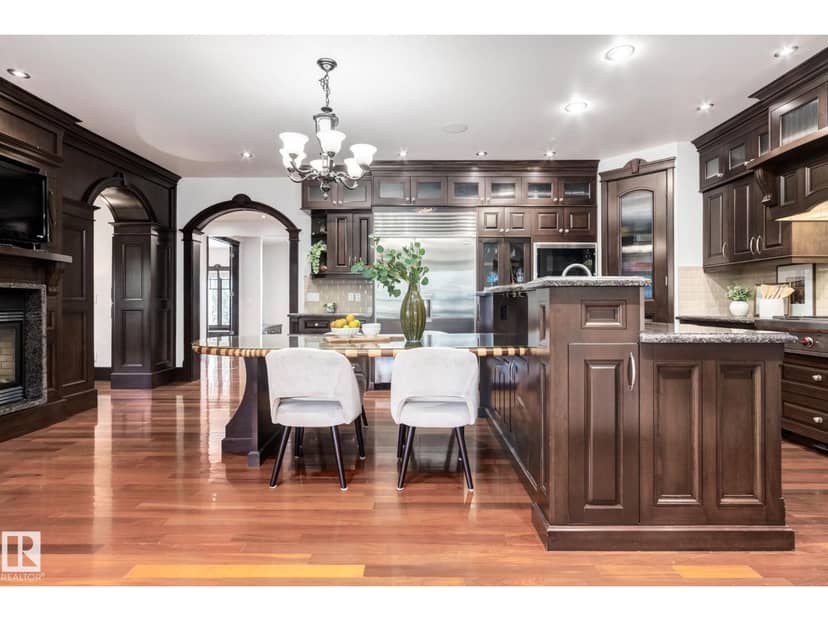 1840 Westmount BV — photo 15 of 40