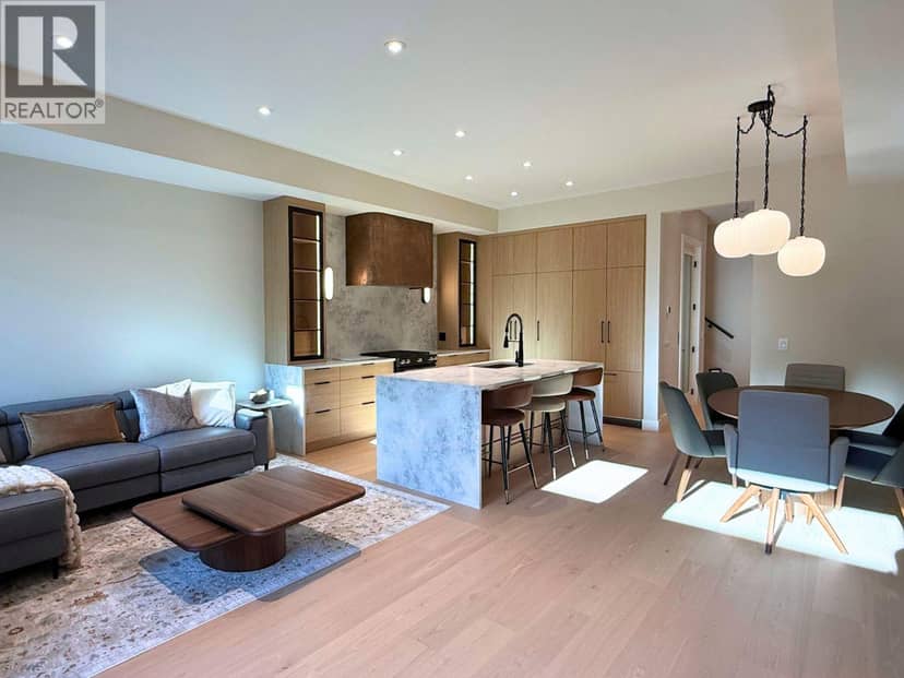 781 Martin Avenue Unit# 4, Kelowna