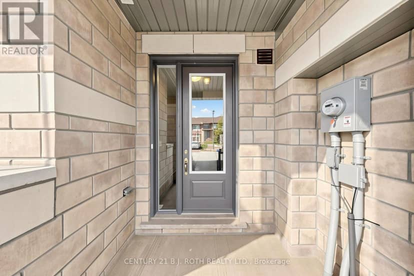115 Corley Street E — photo 4 of 40