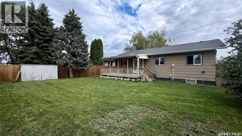 508 McGillivray STREET — photo 11 of 40