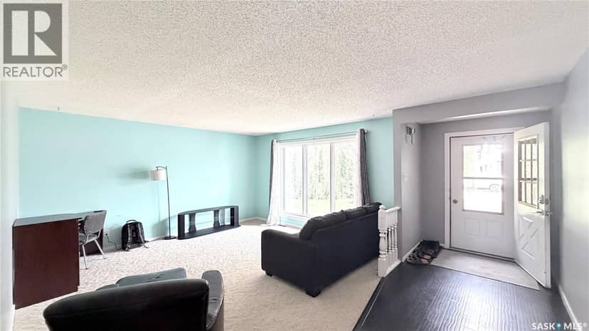 508 McGillivray STREET — photo 17 of 40