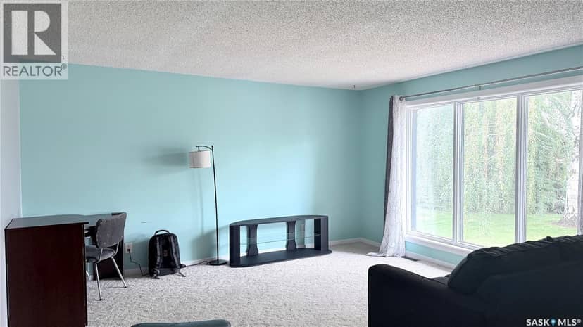 508 McGillivray STREET — photo 19 of 40