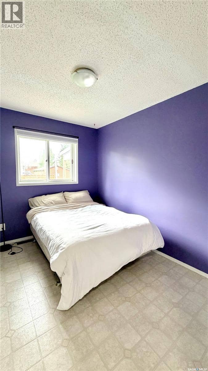 508 McGillivray STREET — photo 33 of 40
