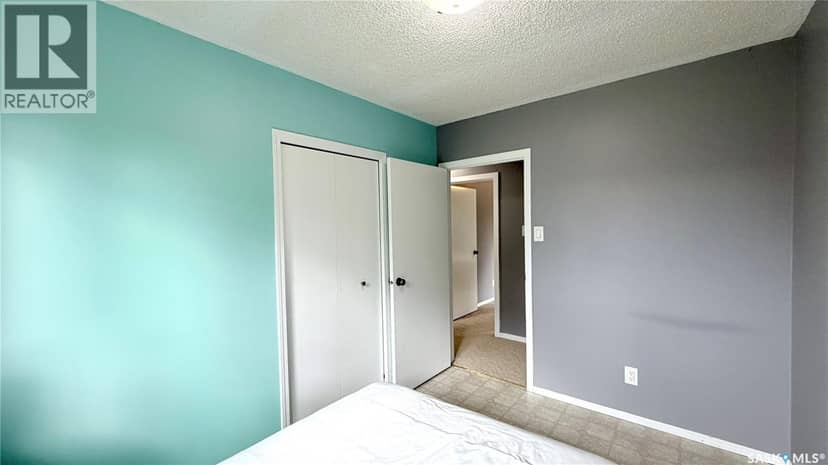 508 McGillivray STREET — photo 36 of 40
