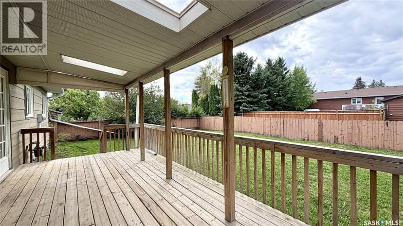 508 McGillivray STREET — photo 7 of 40