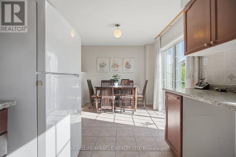 101 Crystalview Crescent — photo 15 of 40
