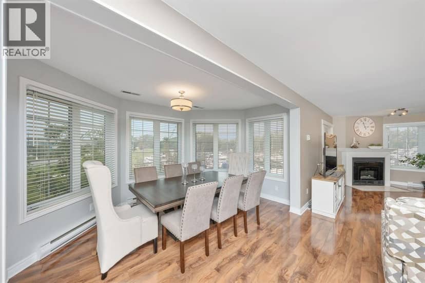 1520 Venetian BOULEVARD Unit# M201, Point Edward, photo 5