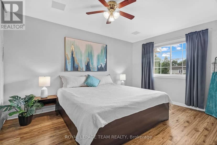 74 Milner Downs Crescent — photo 14 of 25