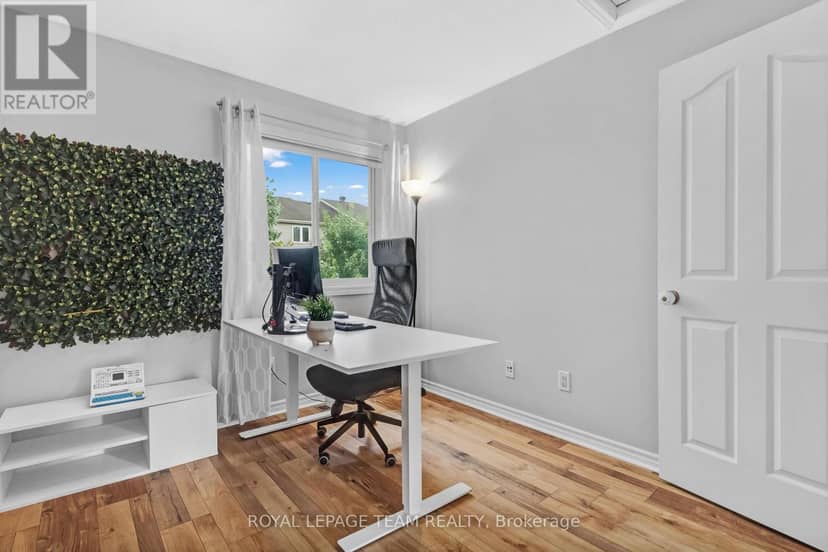 74 Milner Downs Crescent — photo 16 of 25