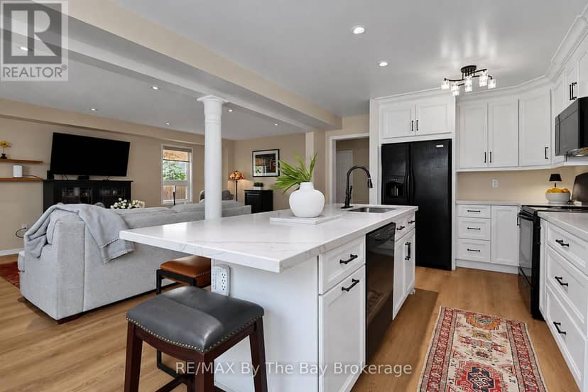 84 Wesley Avenue — photo 9 of 40