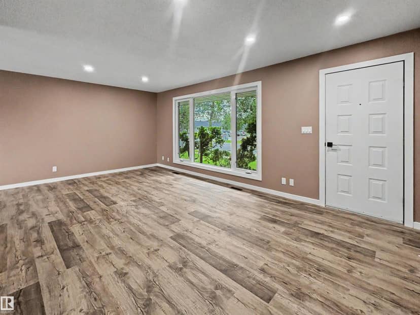 4418 45 AV, Bonnyville Town, photo 2