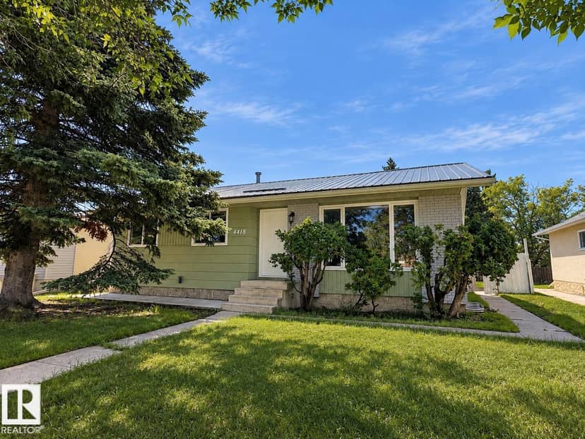4418 45 AV — photo 20 of 24