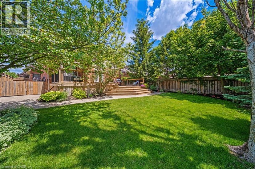 6 SCOTTSWOOD Lane — photo 39 of 40