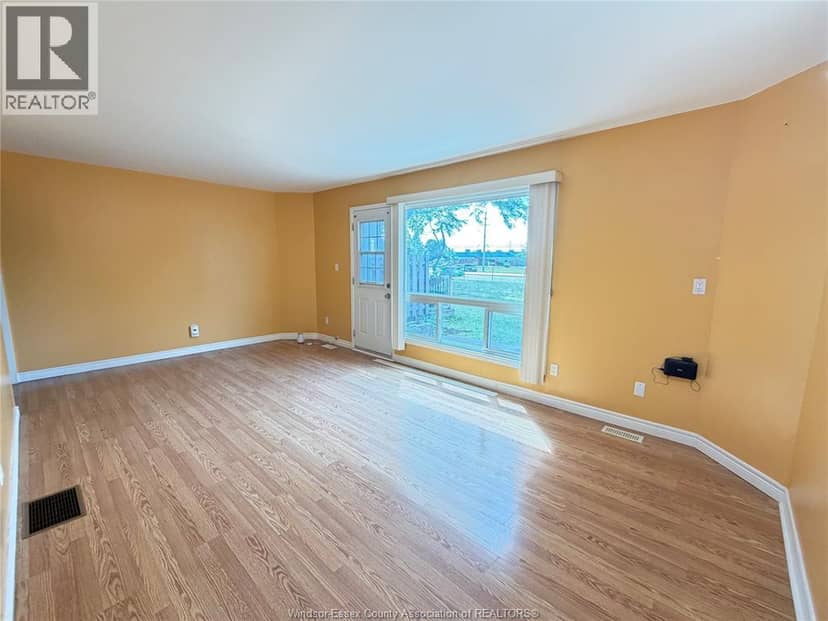 2763 MEADOWBROOK LANE Unit# 14 — photo 4 of 16