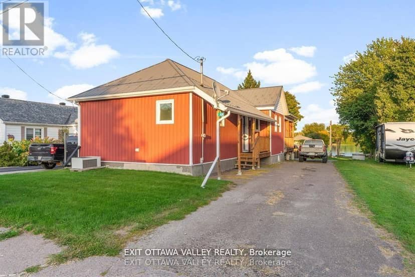 44 Lacroix Bay Road, Whitewater Region, photo 2