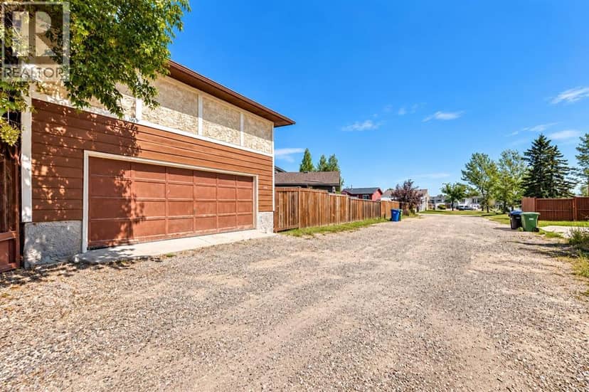 27 Castlebrook Court NE, Calgary, photo 6