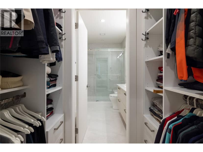 3340 Lakeshore Road Unit# 709 — photo 30 of 40