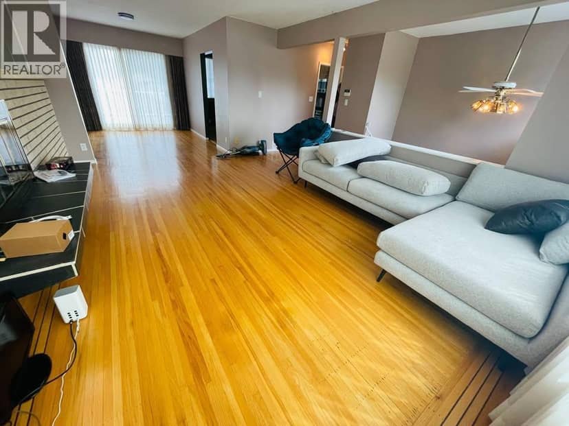 900 CORNELL AVENUE, Coquitlam, photo 5