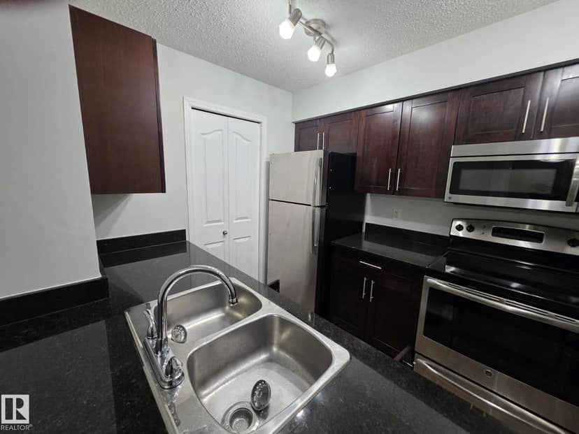 #206 12045 22 AV SW, Edmonton, photo 8