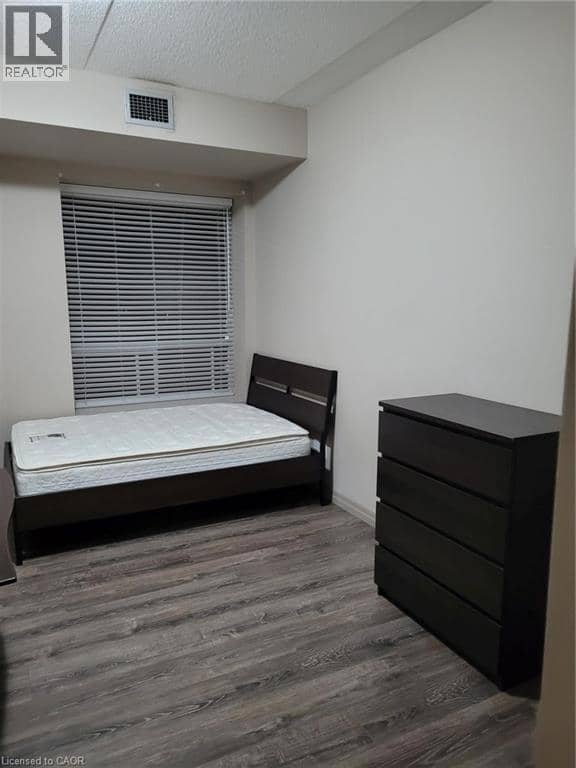 8 HICKORY Street W Unit# 204 — photo 12 of 27