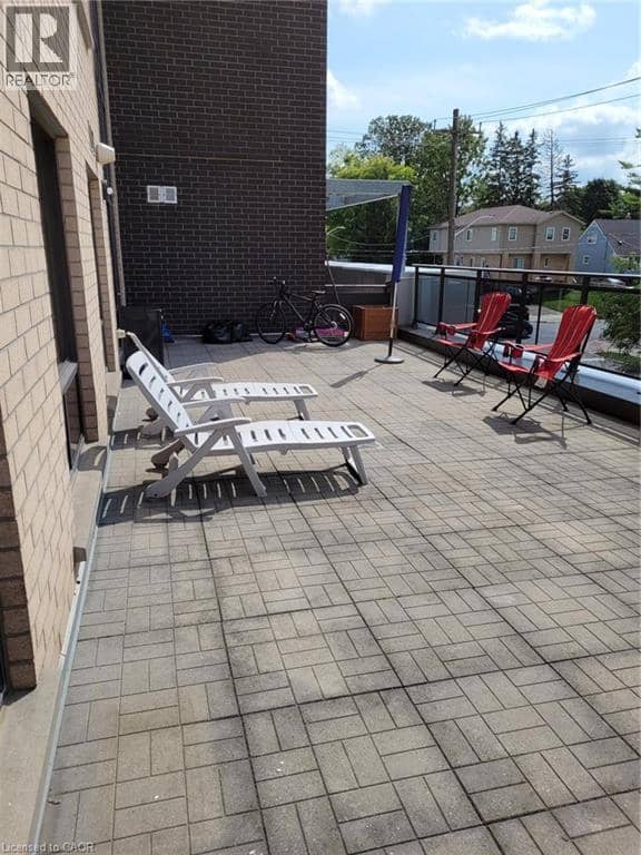 8 HICKORY Street W Unit# 204 — photo 22 of 27