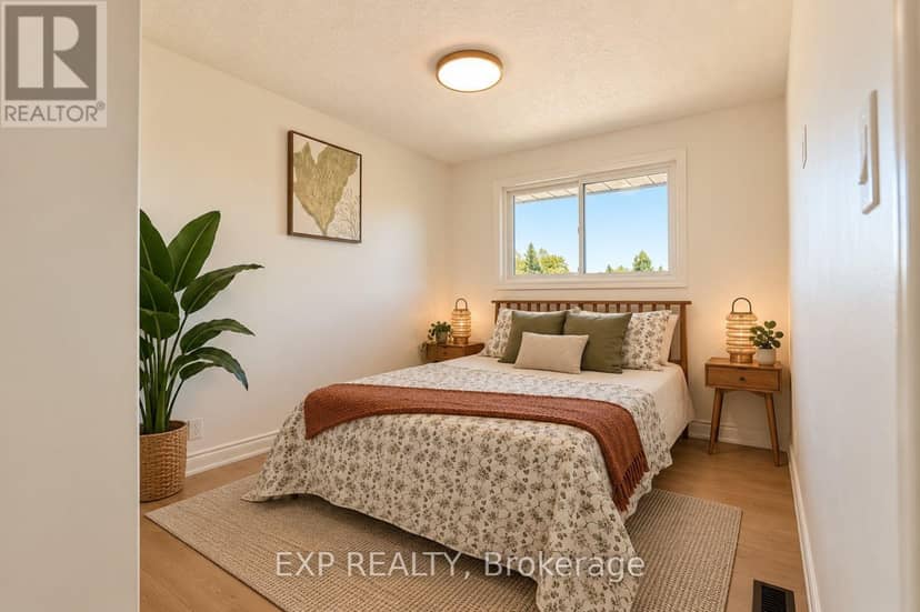 1240 Montrose Avenue — photo 12 of 27
