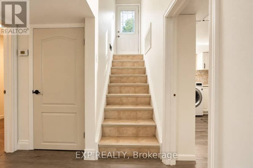 1240 Montrose Avenue — photo 19 of 27