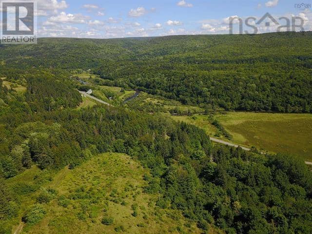 5907 395 Highway — photo 11 of 21