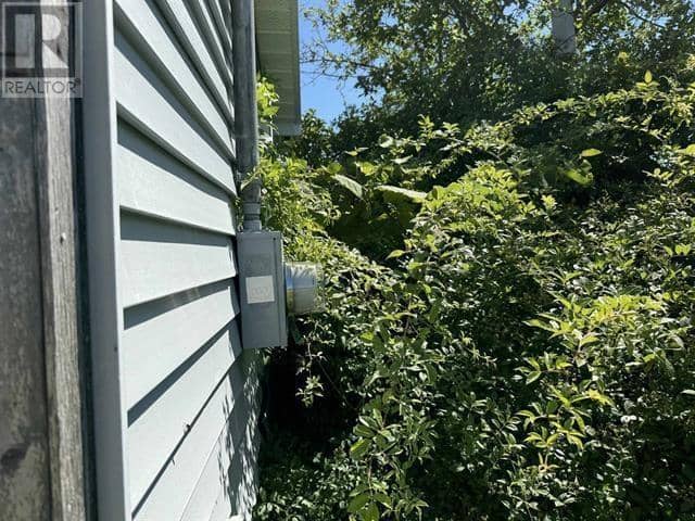5907 395 Highway — photo 4 of 21