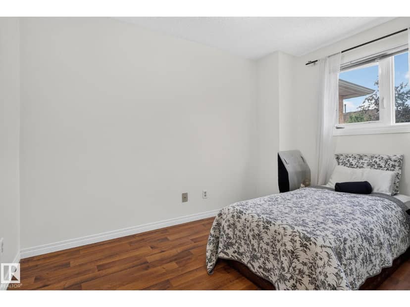 9503 180A ST NW — photo 14 of 40