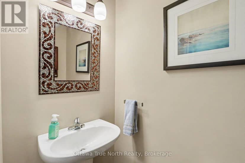 514 Stanley Brothers Street — photo 13 of 32