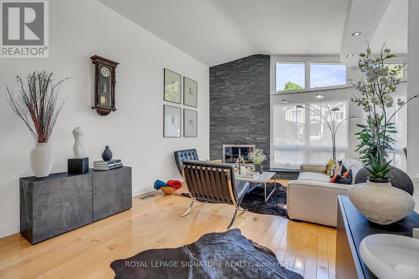 17 Kestell Lane, Toronto, photo 8