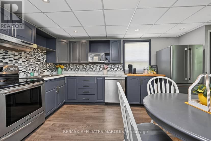 12 Churchill Crescent — photo 10 of 36