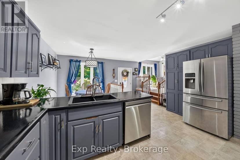 1745 Lazier Road — photo 7 of 40