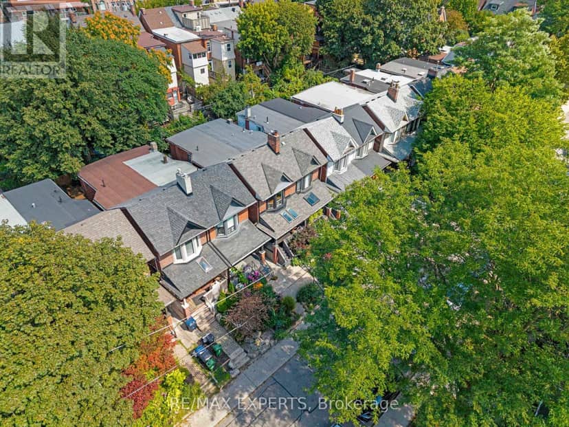 54 Marchmount Road, Toronto, photo 3