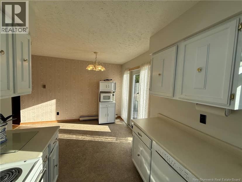 104 Manor Court — photo 5 of 25