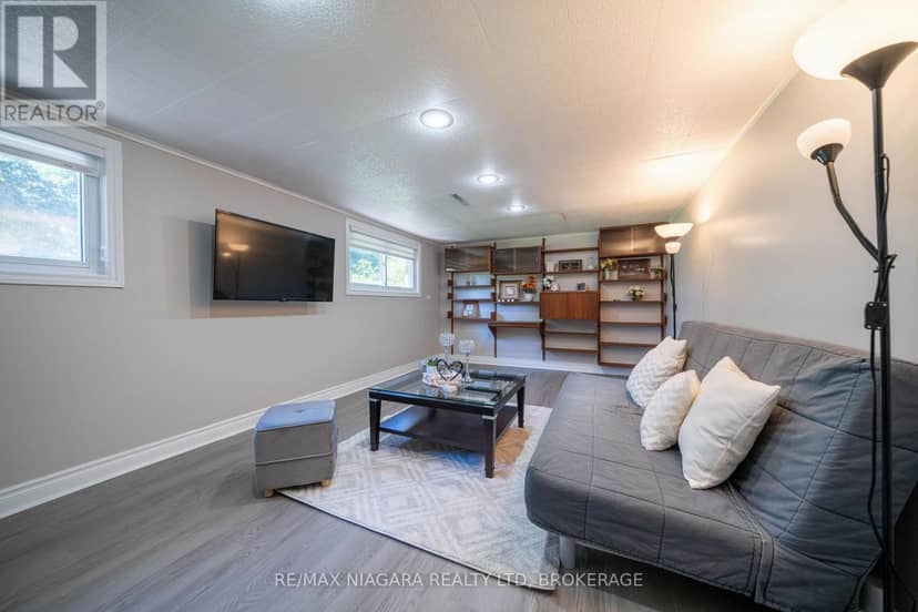 8 Fernwood Terrace — photo 28 of 40