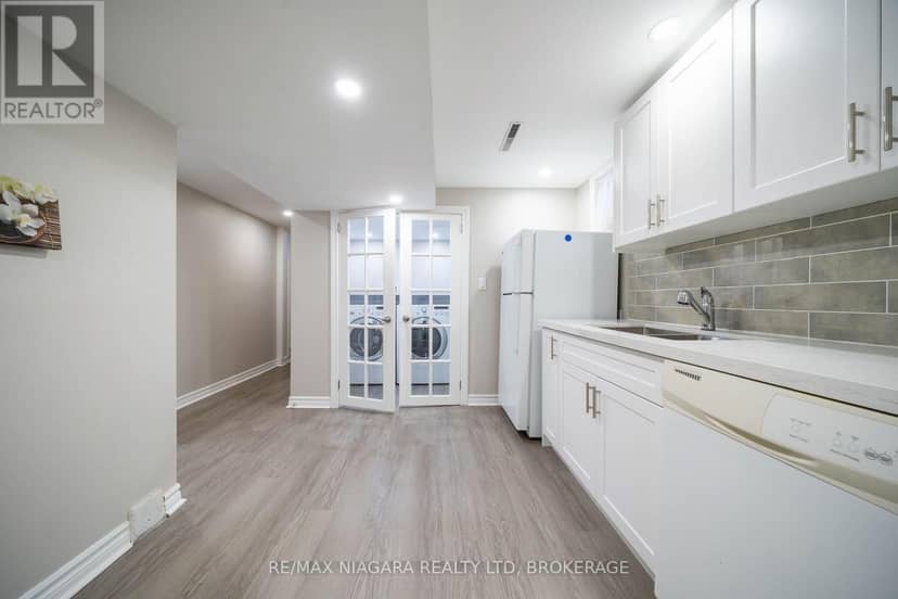 8 Fernwood Terrace — photo 33 of 40
