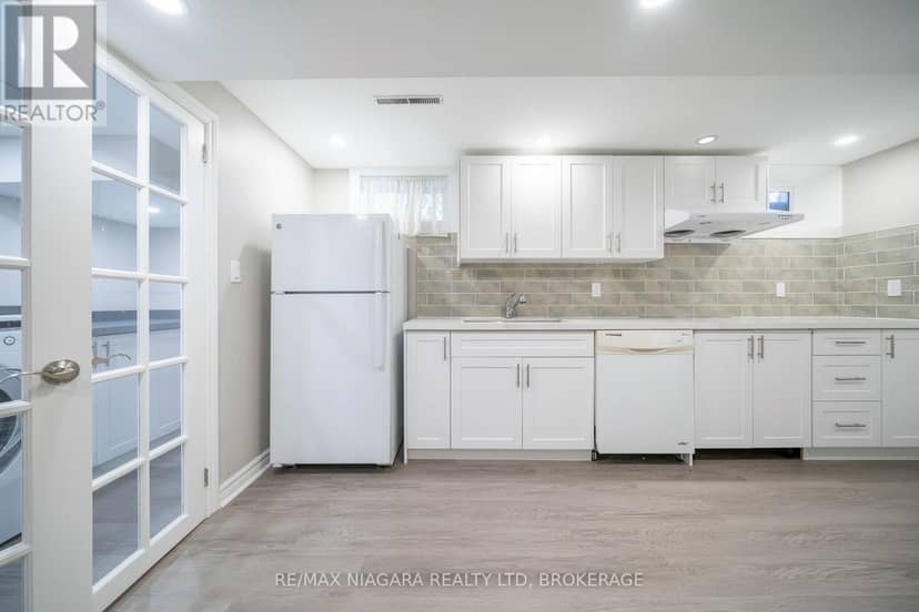 8 Fernwood Terrace — photo 34 of 40