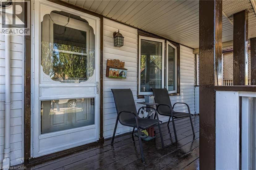 23 FREDERICK Avenue — photo 2 of 32